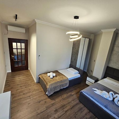 Sky Apartaments City Center Tirana Exterior foto