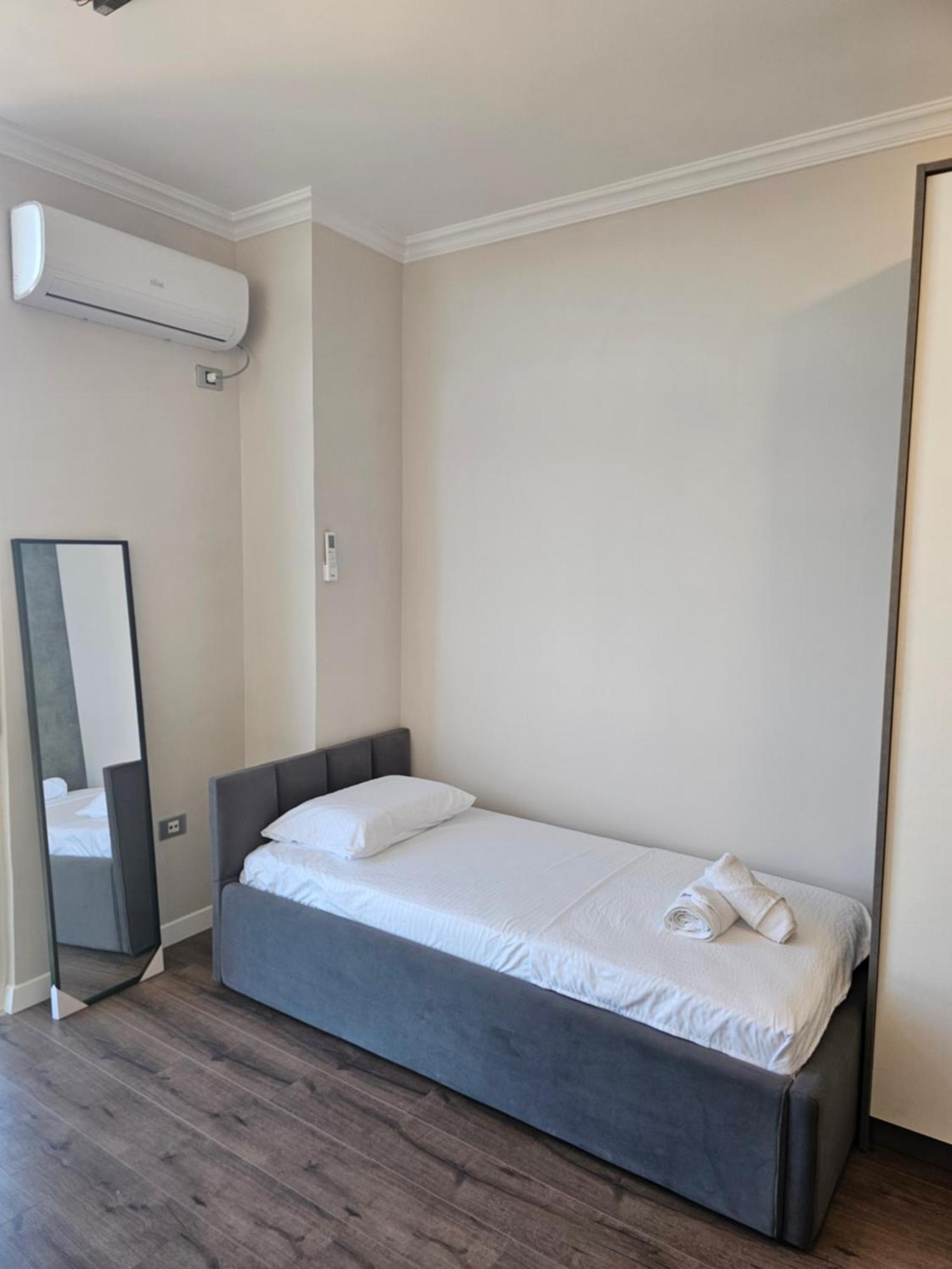 Sky Apartaments City Center Tirana Exterior foto