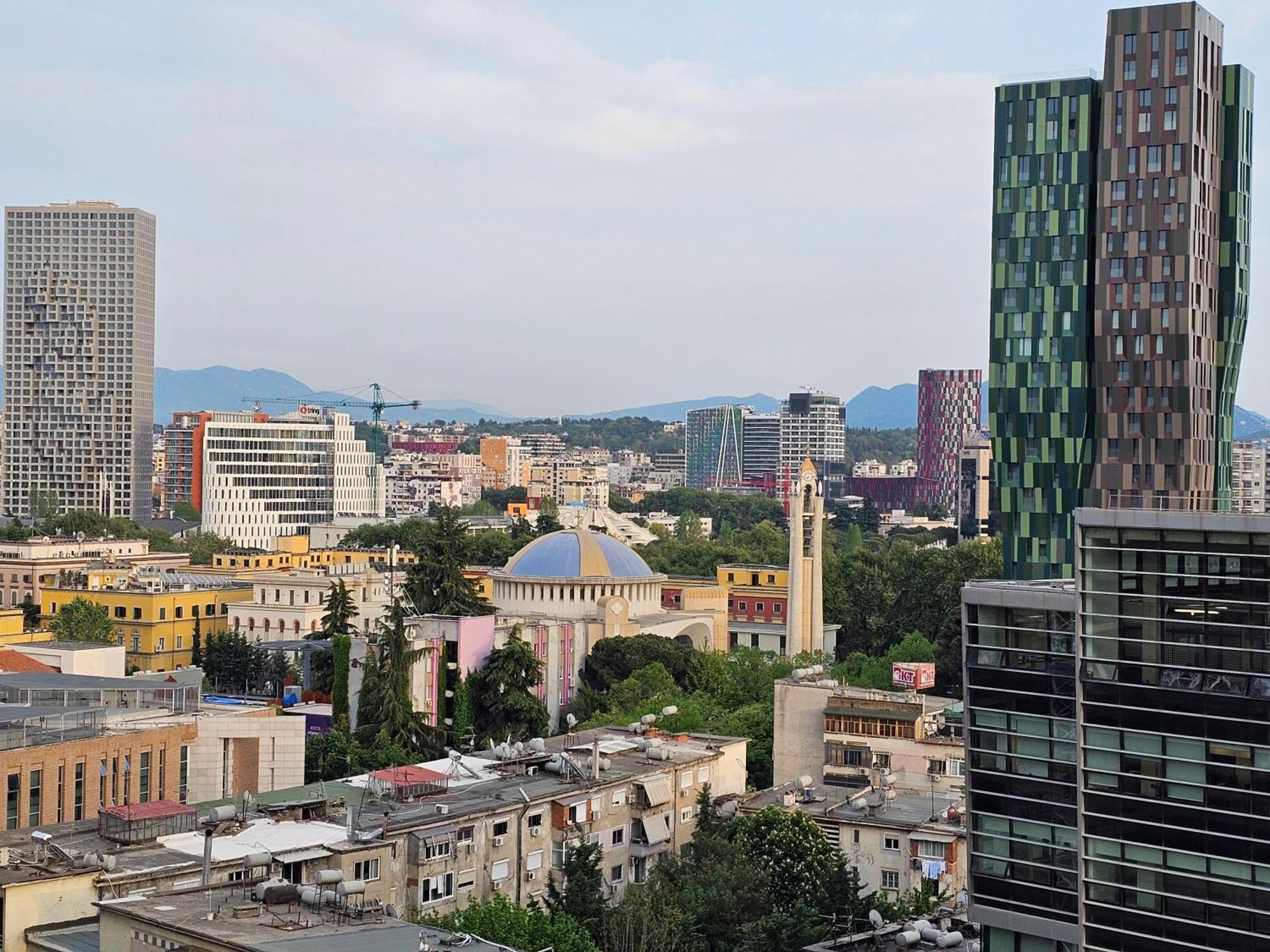Sky Apartaments City Center Tirana Exterior foto