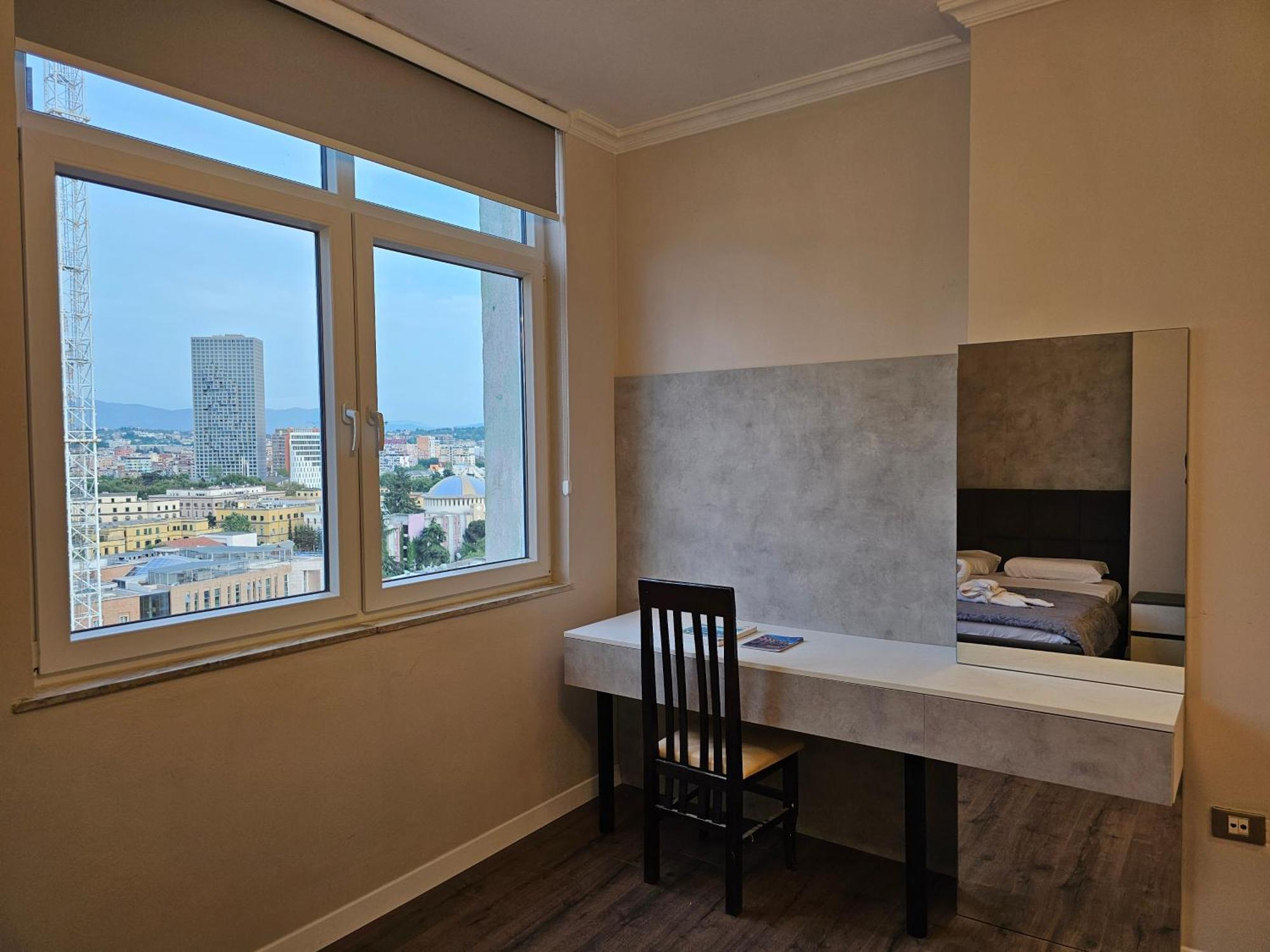 Sky Apartaments City Center Tirana Exterior foto